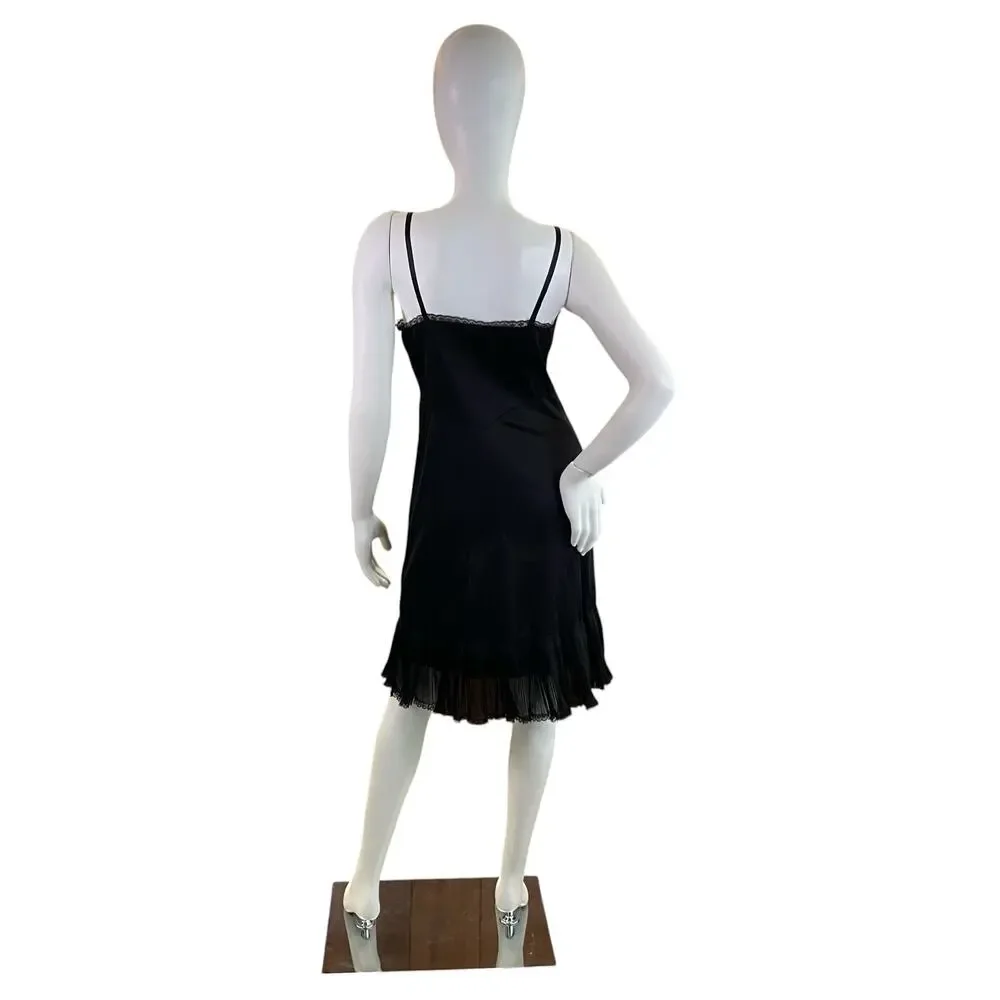 1970s Vintage Black Lace Pleated Slip Dress - Picture 3 of 5